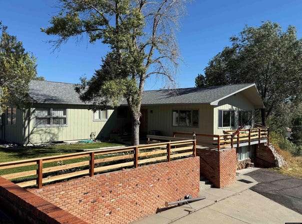 806 Amoretti, Thermopolis, WY 82443