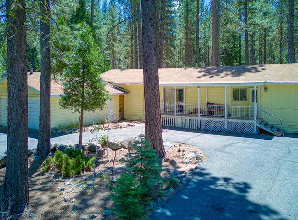 28 Korominu Trail, Graeagle, CA 96103