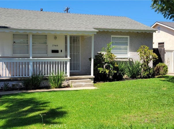 1948 Warren, San Fernando, CA 91340