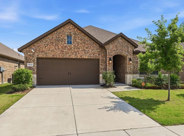 3949 Sidney Lane, Forney, TX 75126
