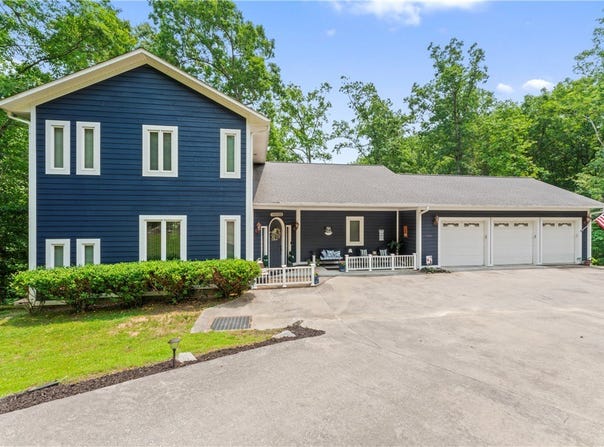 320 Holly Lane, Walhalla, SC 29691
