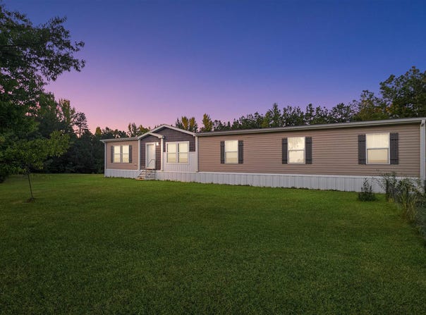 350 GEORGE Ln, Michie, TN 38357-6092