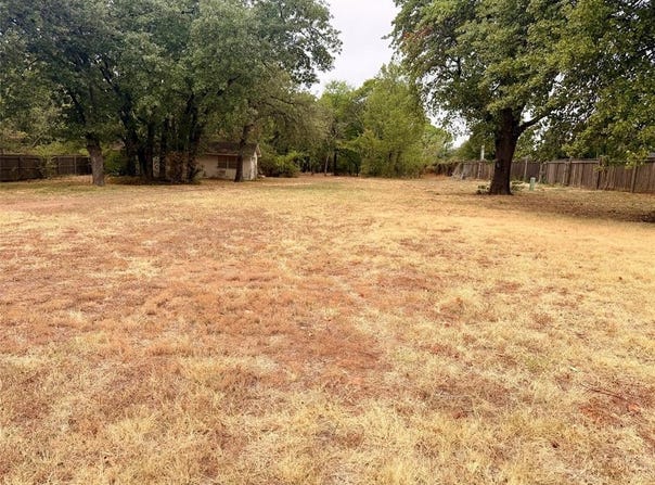 1928 Carleton Lane, Shawnee, OK 74804