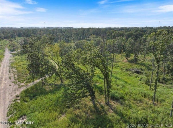 Old Tuscumbia Road, Eldon, MO 65026
