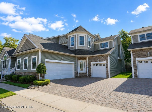 91 Pilot Lane, Staten Island, NY 10309