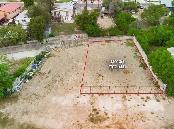 240 Converse St., Eagle Pass, TX 78852
