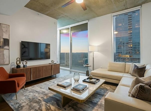 360 Nueces St, Austin, TX 78701