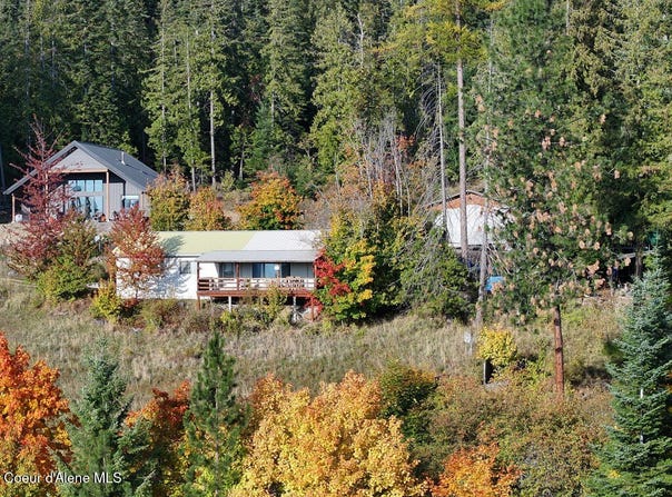 1010 Lakeview Blvd, Hope, ID 83836