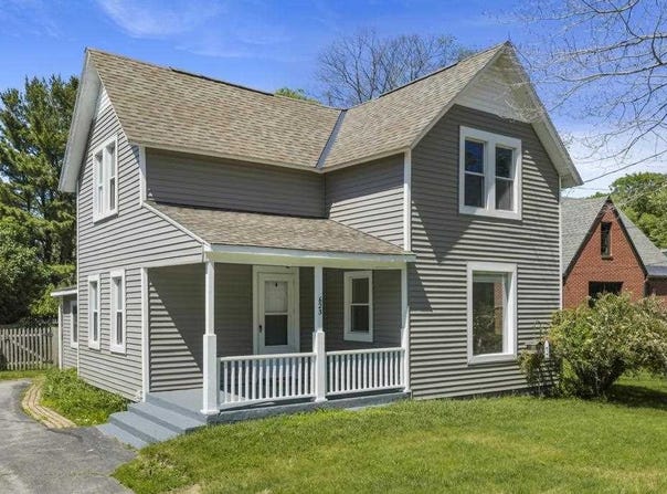 623 PETOSKEY, CHARLEVOIX, MI 49720