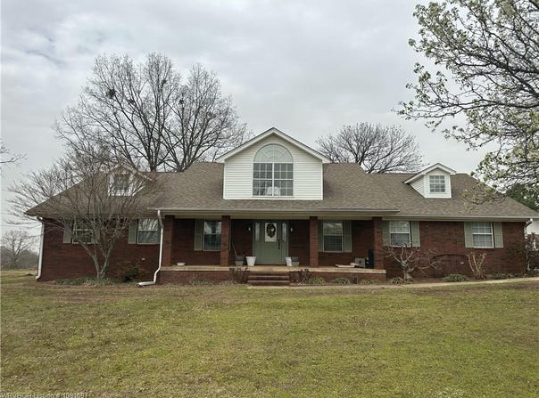 719 Norma LN, Ozark, AR 72949