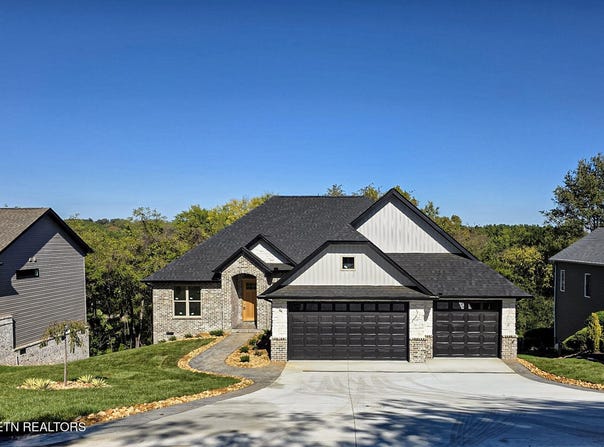257 Ootsima Way, Loudon, TN 37774