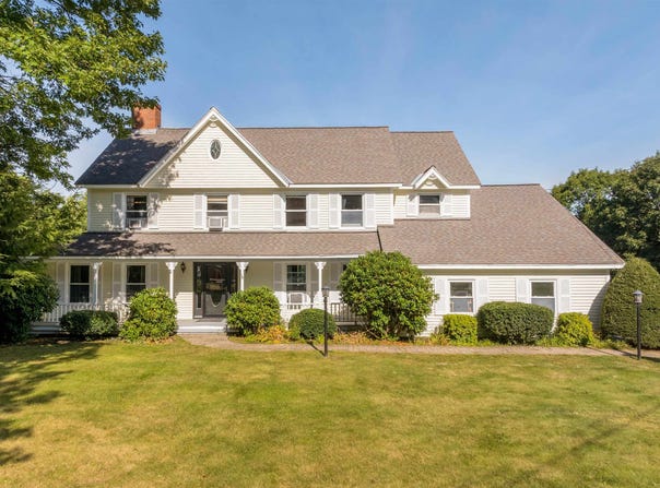 16 Cherry Hill Road, Claremont, NH 03743
