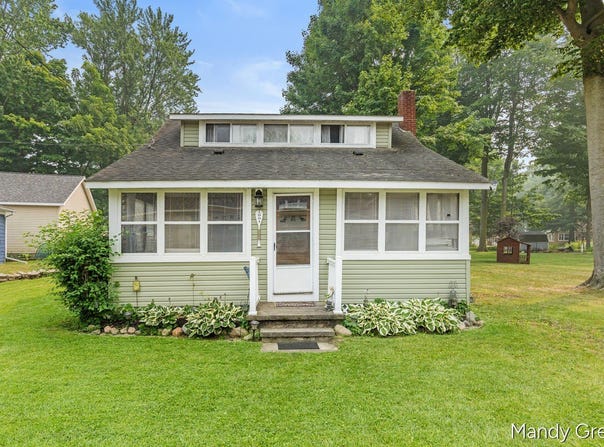 2004 Mildred Street, Crystal, MI 48818