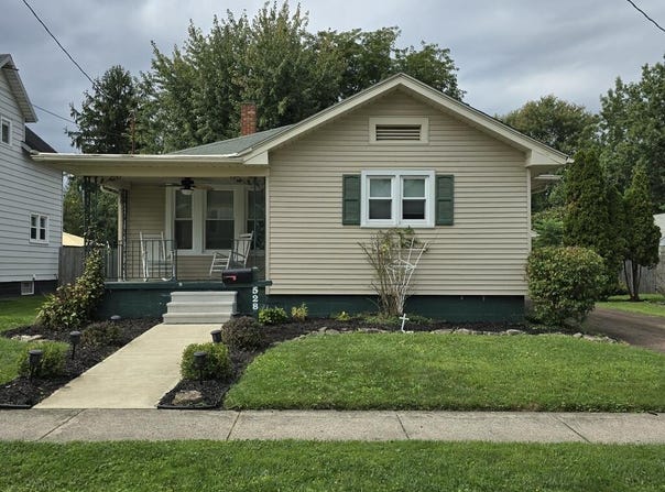 528 Henry, Crestline, OH 44827