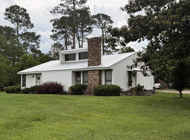 4261 GA-32, Douglas, GA 31533