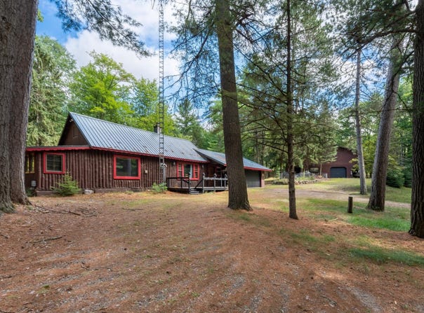 3160 NINE MILE RD, Eagle River, WI 54521