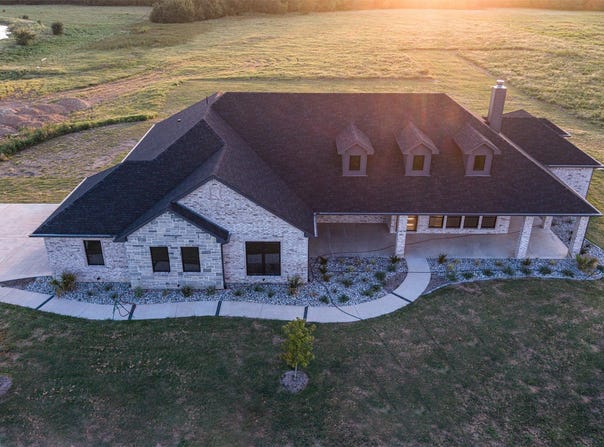 4112 County Road 1098, Celeste, TX 75423