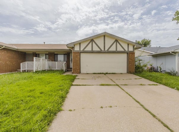 3159 S Bunker Hill, Wichita, KS 67210