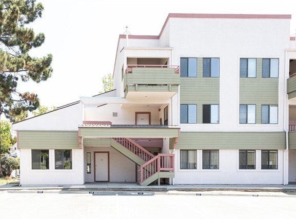 1239 E Foothill Boulevard, San Luis Obispo, CA 93405