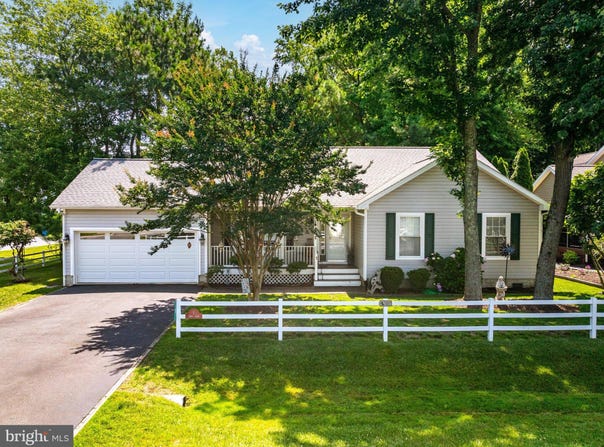 1 LINKS Lane, BERLIN, MD 21811