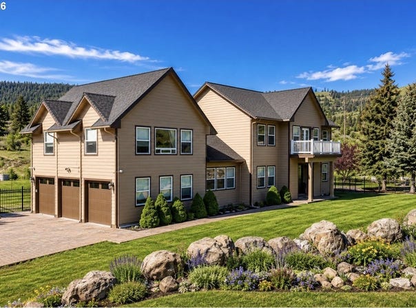 130 RIDGE Dr, LaGrande, OR 97850
