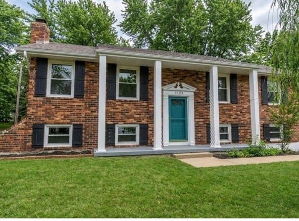 6704 E 129th Street, Grandview, MO 64030