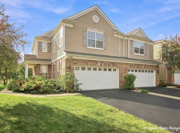 2301 Evergreen Circle, McHenry, IL 60050