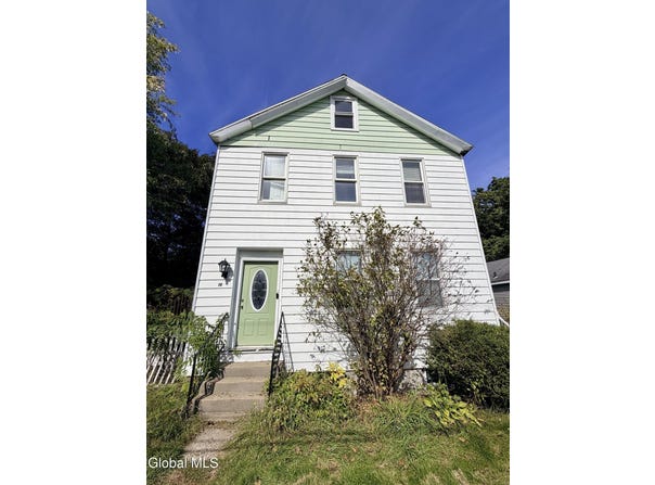 19 Glen Avenue, Watervliet, NY 12189