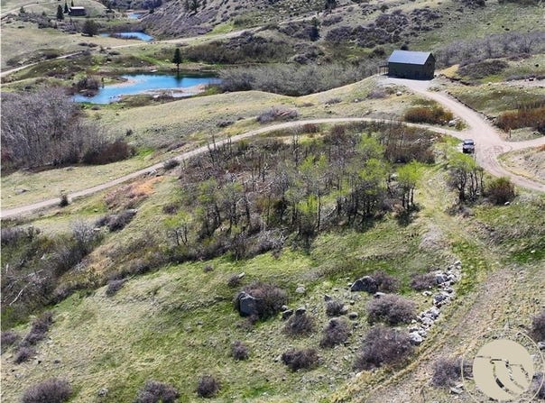 18 Elk Park Trail, Nye, MT 59061