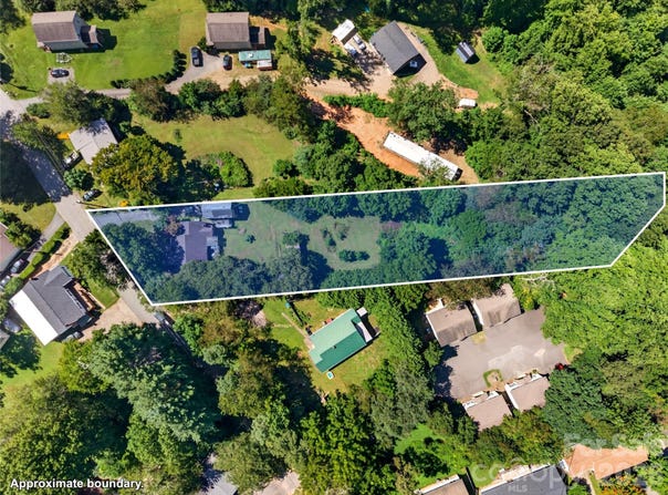 21 Maple Avenue, Candler, NC 28715