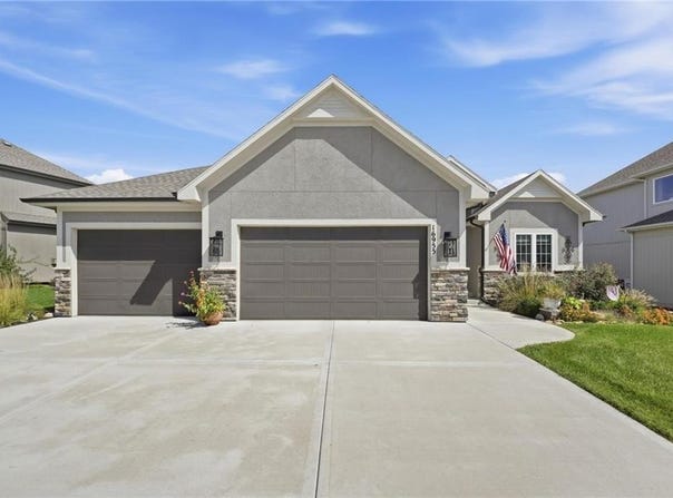 16955 S Elmridge Street, Olathe, KS 66062