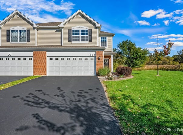 1303 Draper Road, McHenry, IL 60050