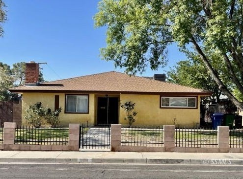 701 W Bataan Ave, Ridgecrest, CA 93555