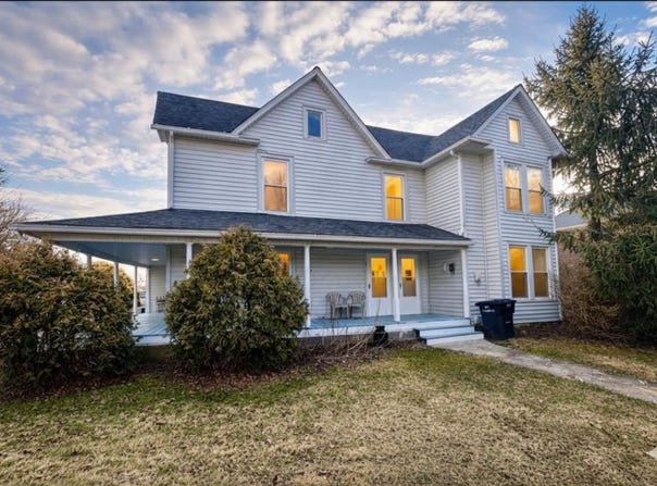 201 W Webster, Galax, VA 24333