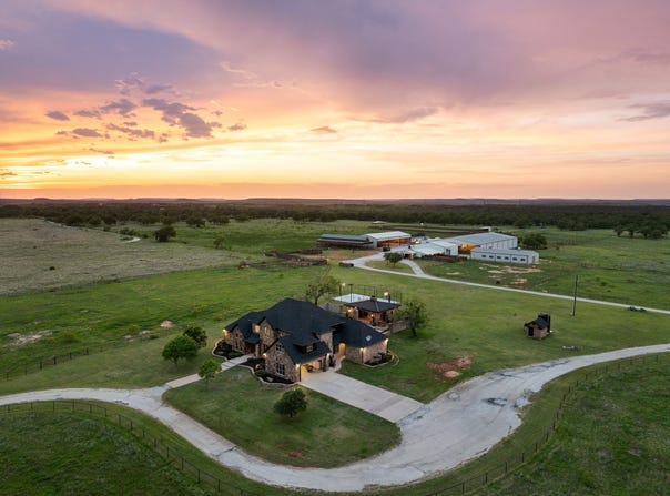 2454 W SH 380, Jacksboro, TX 76458