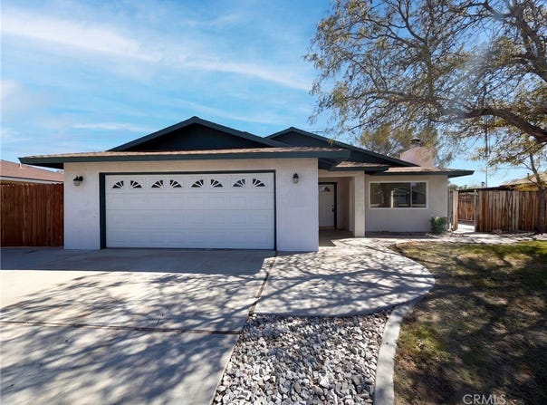 1110 N Las Posas Court, Ridgecrest, CA 93555