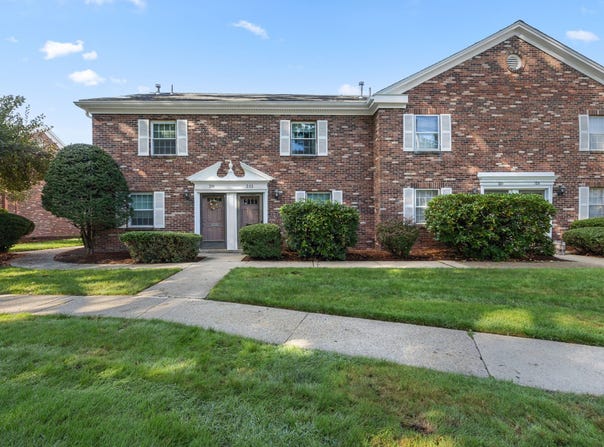 202 Windsor Drive, Framingham, MA 01701