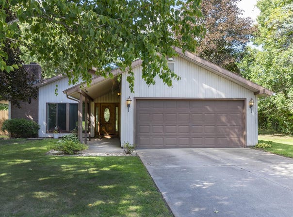 23679 County Road 18, Elkhart, IN 46516-9193