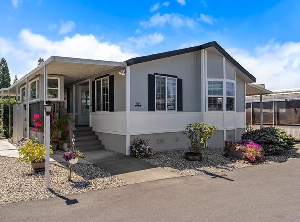 705 Sequoia Street, Windsor, CA 95492
