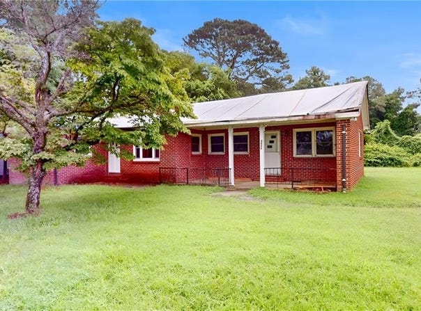 5856 Godwin Boulevard, Suffolk, VA 23432