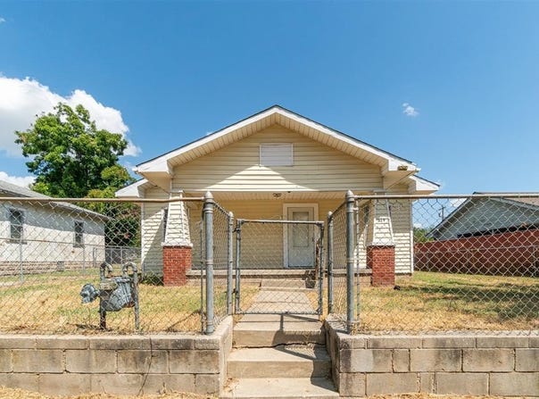 319 S Oklahoma Avenue, Shawnee, OK 74801