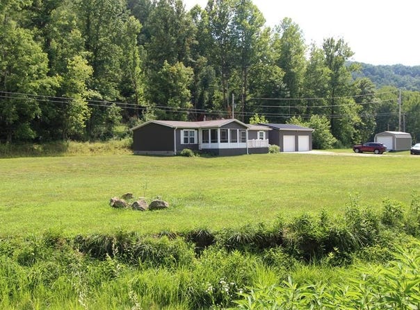 3791 Chestnut Rd, Whitehouse, KY 41240