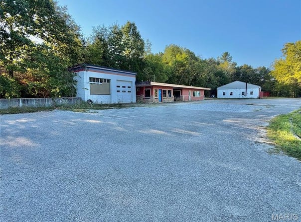 HWY 63, Houston, MO 65483