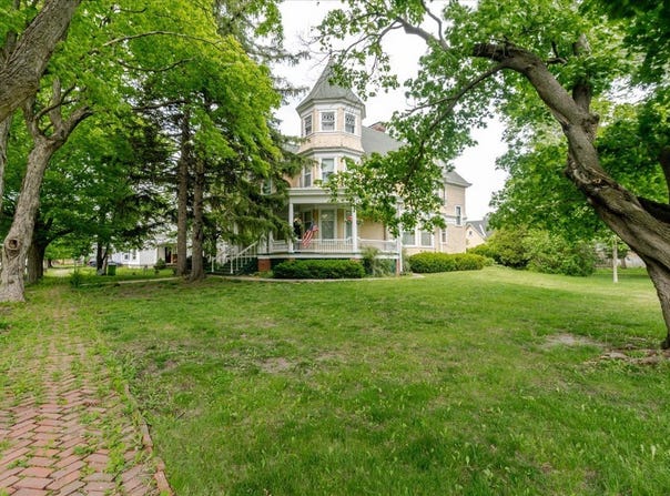 425 Mason Street, Chenoa, IL 61726