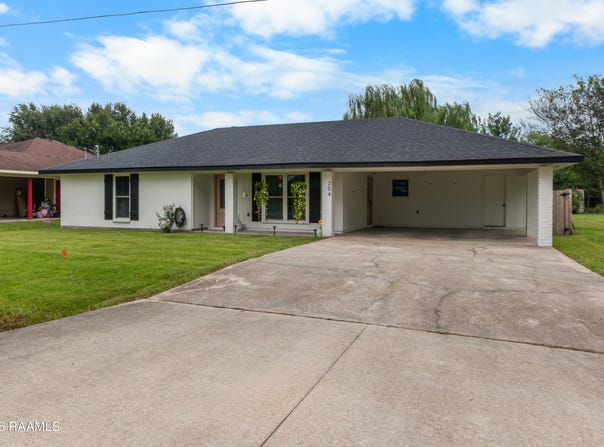 204 Deerfield Loop, Duson, LA 70529