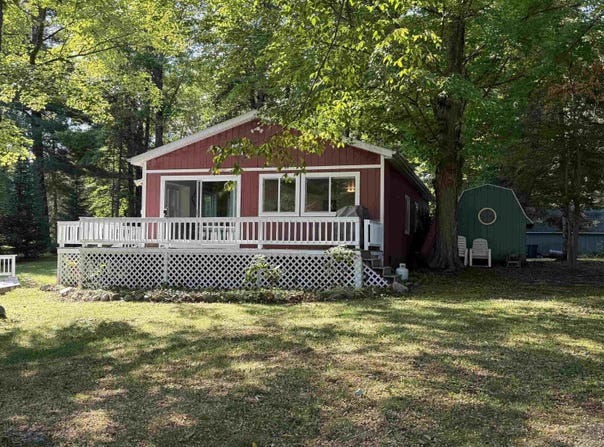 1473 Hillis Drive, Alger, MI 48610