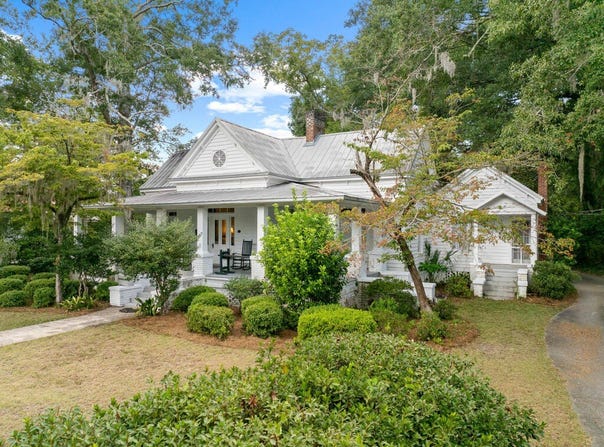 487 Hampton Street, Walterboro, SC 29488