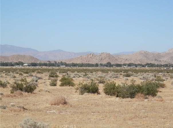 Ave. N, Palmdale, CA 93591