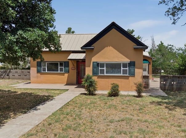 703 W Sul Ross, Alpine, TX 79830