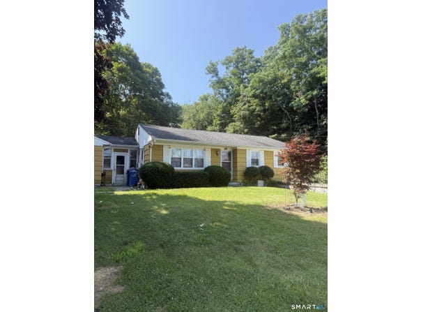 39 Sterling Hill Road, Plainfield, CT 06354
